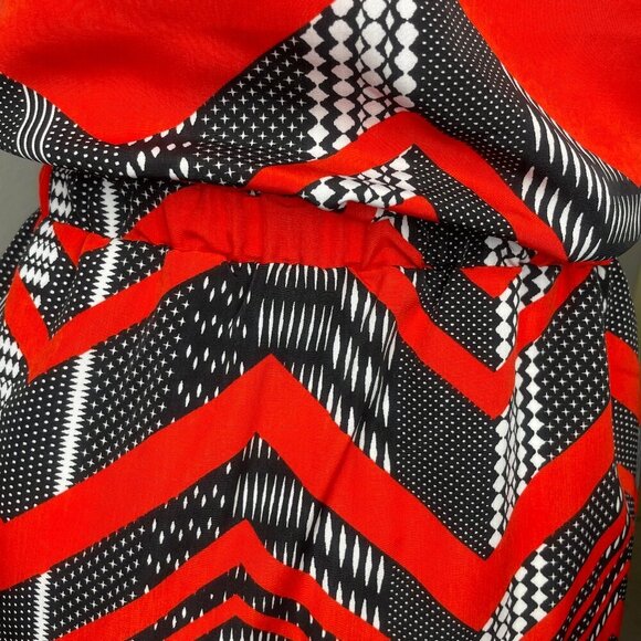 New Look Sleeveless Red Multicolor Chevron Zippered Pockets Plus Size 2X Event - Picture 2 of 10